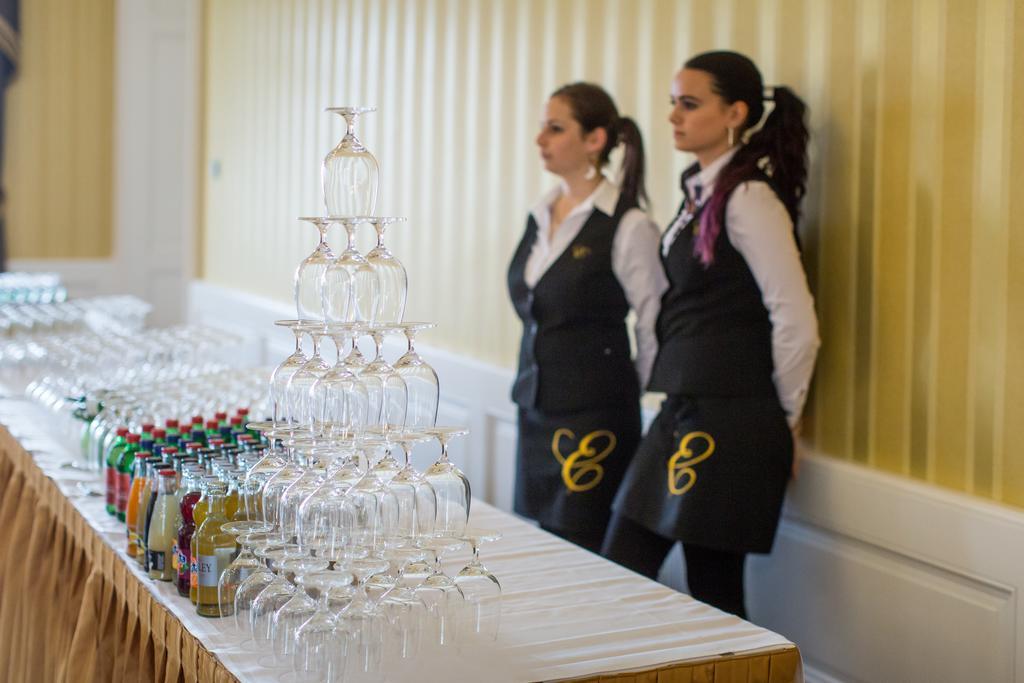 Erzsebet Nagy Szalloda Paks Bagian luar foto